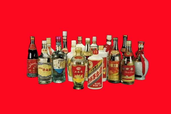 东昌区回收十八老酒.jpg
